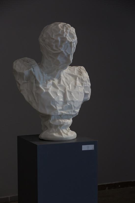 刘水洋【赫尔美斯】汉白玉 高 80cm 2017年