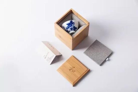 南方文交所艺术品中心新品前瞻郭石夫青花主人杯