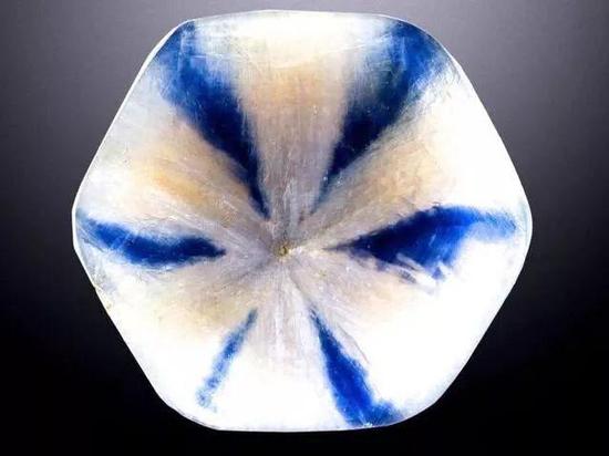 水晶空晶石达碧兹的与众不同也被人们当作是大自然