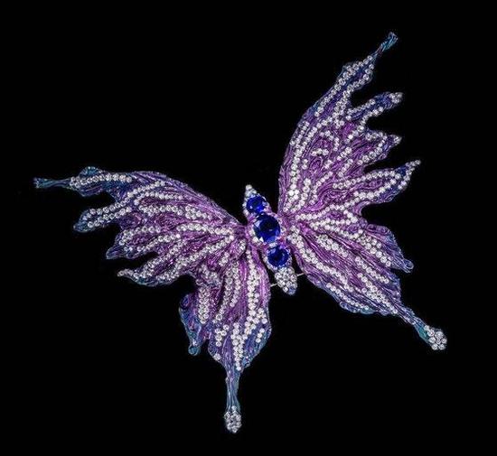 珠宝大师陈世英的蝴蝶彩宝胸针,堪称艺术品,被博物馆收藏