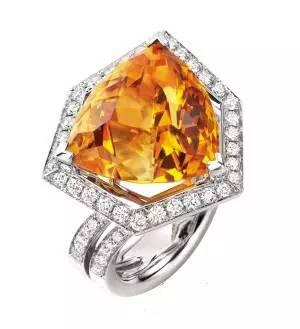 3,橙色尖晶石:是橙红色至橙色的尖晶石品种.