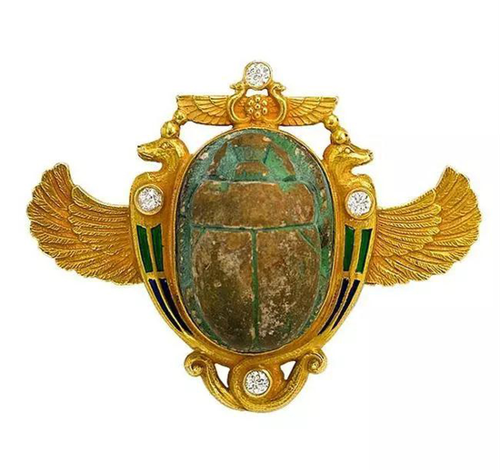 坦卡蒙墓葬中出土的圣甲虫饰品护身符圣金龟(粪金龟)因为是太阳神的