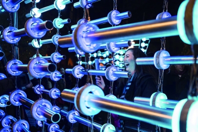 2018卢米埃尔伦敦灯光节上的音乐与灯光互动作品《Illumaphonium》