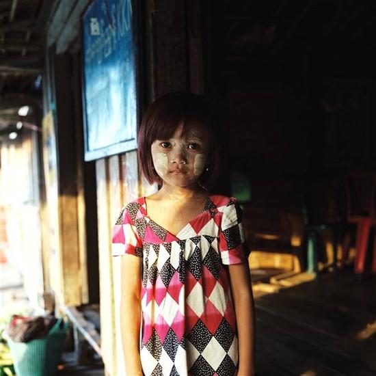 80后摄影师流放自我异国拍摄属于自己的岛