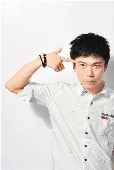 西安插画师白茶:"吾皇"将拍动画片