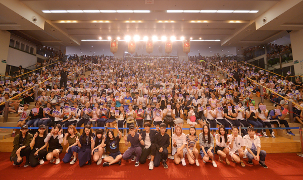 漫画书不景气快看漫画签售超35000册破四项记录