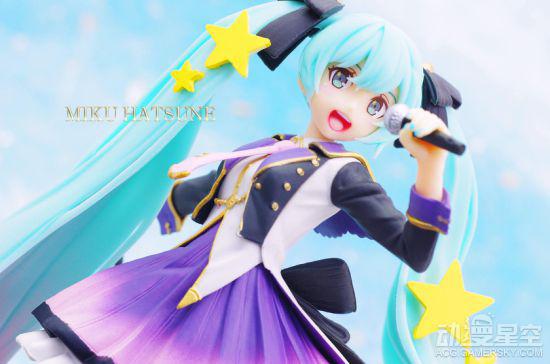 初音未來10周年手辦開箱:可愛臉蛋與美腿褲襪絕配-TopACG