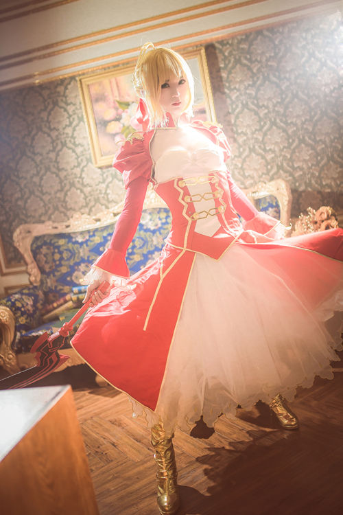 cosplay美图fategrandorder女王尼禄cos