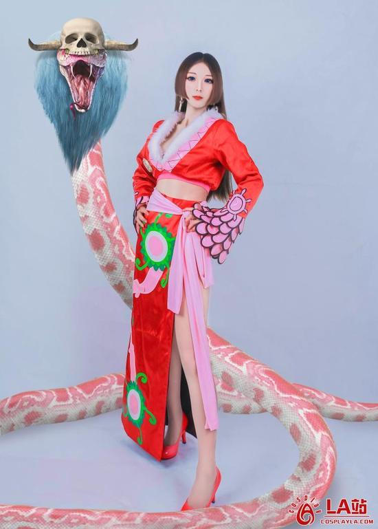 cosplay美图海贼王女帝