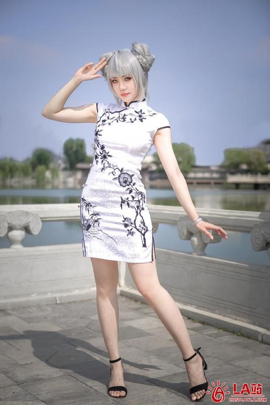 cosplay美图穿越火线沙漠之鹰旗袍同人