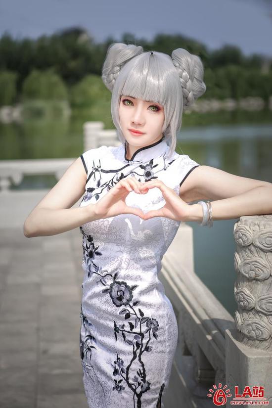 cosplay美图穿越火线沙漠之鹰旗袍同人