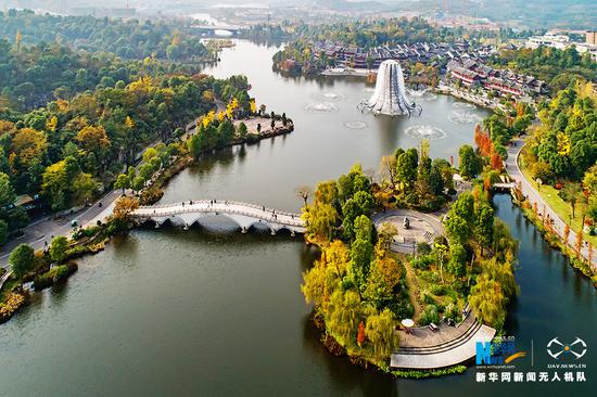 秀湖国家湿地公园位于重庆市璧山区,这里城湖相接,山环水绕,处处是