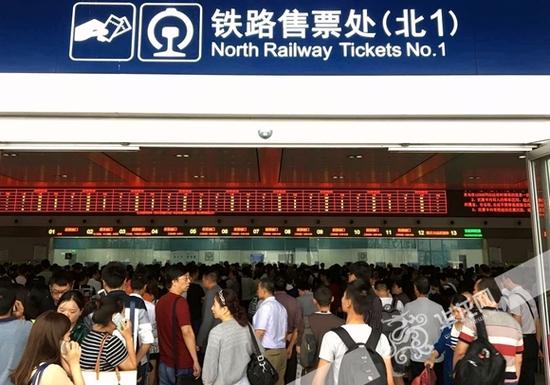 成渝高铁线路设备故障3趟停运1趟晚点图