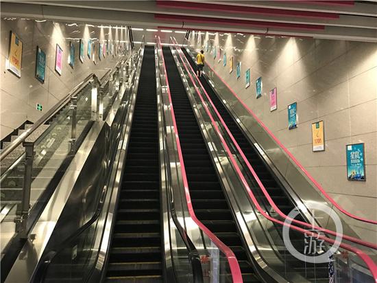 轨道交通10号线红土地站取代6号线红土地站成为"全国最深地铁站"后,埋