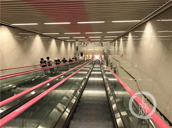 轨道交通6号线红土地站.