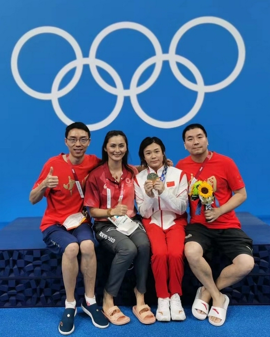 > 正文  其实,作为施廷懋,陈艾森,林跃等奥运冠军的主管教练,刘犇早就