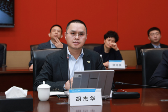 苏宁松下联合发布洗衣机等多款高端家电