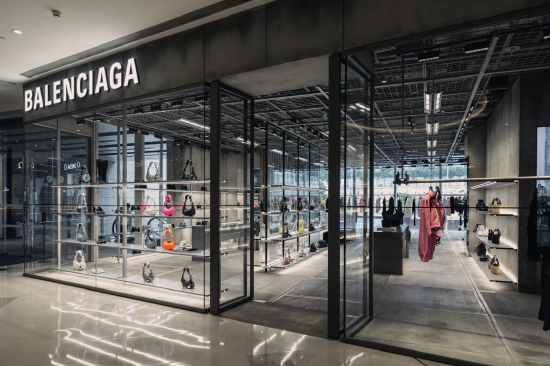 balenciaga重庆ifs门店现已开幕