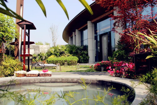 棋牌,电玩城20枚游戏币更多票务详情,敬请咨询重庆龙水湖温泉世界