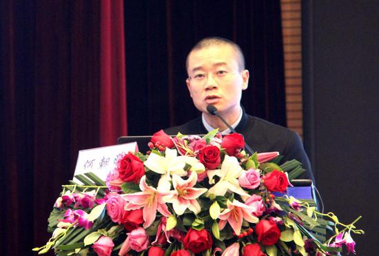 讲者:何朝晖单位:重庆医科大学附属第一医院课题:复杂动脉瘤的精准