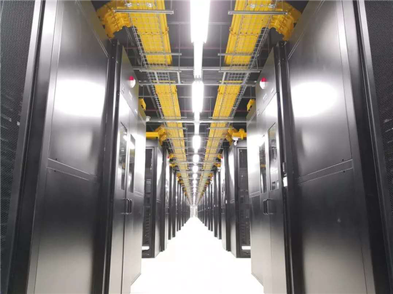 数据机房 中国电信重庆公司供图在今年中国电信展馆的5g 云领未来板块