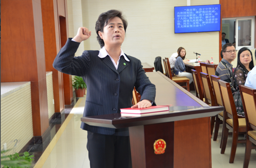 张春燕任重庆荣昌区人民政府副区长挂职1年