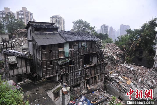 重庆十八梯大规模拆迁老旧房屋被夷为平地