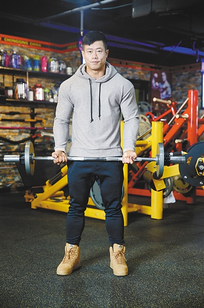 好身材炼成记痴迷健身10年平时吃饭都按克数算