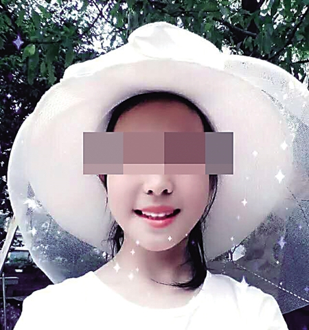 小月生前照片 本组图片由受访者供图