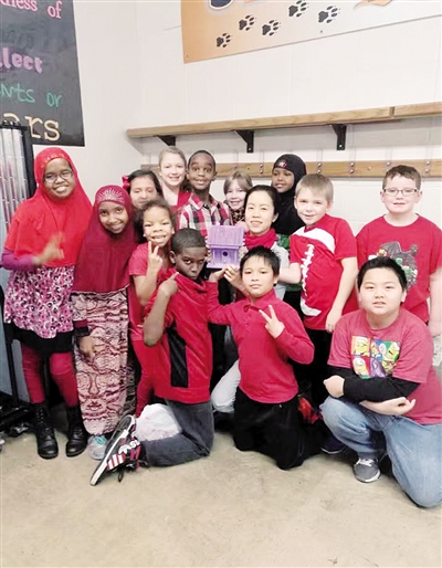 重庆聋人教师美国闹元宵教舞狮舞龙京剧走秀