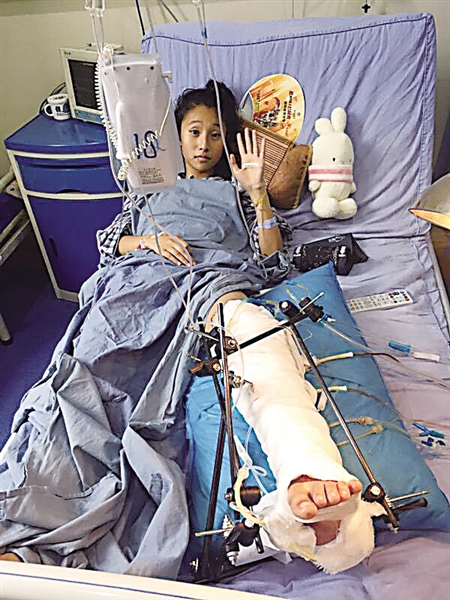 女孩到校途中被压断左腿5天筹23万助她渡难关