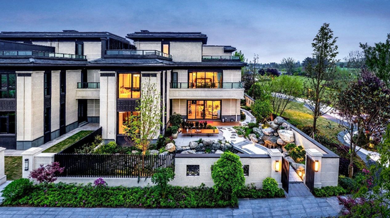 大足区2020年房交会当看财信龙水湖健康生态城