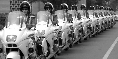 国宾摩托车队50年:本田曾赞助