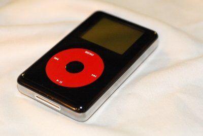 ipod u2 特别版苹果在第五代ipod的基础上,推出的"ipod u2 特别版".