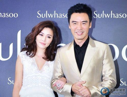 钟镇涛谈婚姻维持之道:老婆说什么都say yes