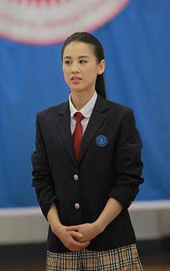 图片来源:西宁晚报据悉,黄圣依的母校是上海交通大学附属中学,这里