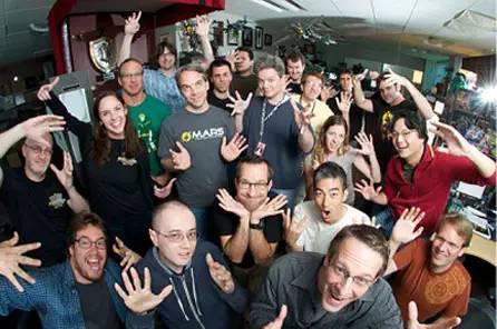 炉石传说原来是这样一群人做出来的 | 有趣点