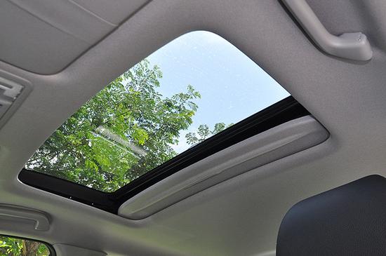 不只是透明的装饰 聊聊汽车天窗的学问