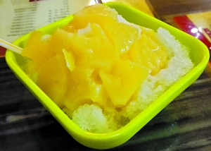 菠萝刨冰.