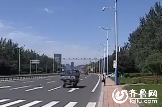 23岁女孩乘黑车遇害 被掐致死疑遭强暴