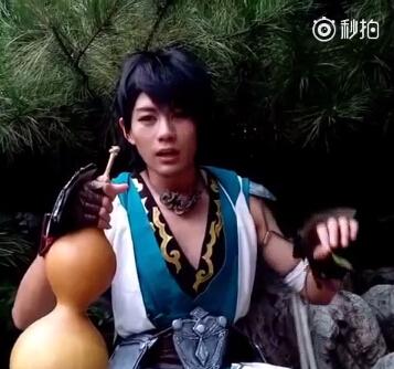 丐帮叶良辰和曲无忆 天刀COS花絮视频