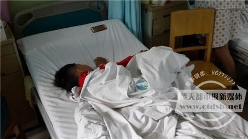 男童顺天然气管爬 小孩被送医