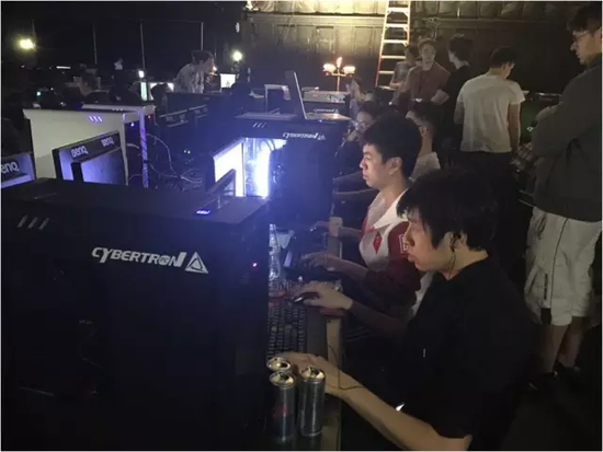 暴雪嘉年华中国魔兽代表队出征记：复仇、闭关