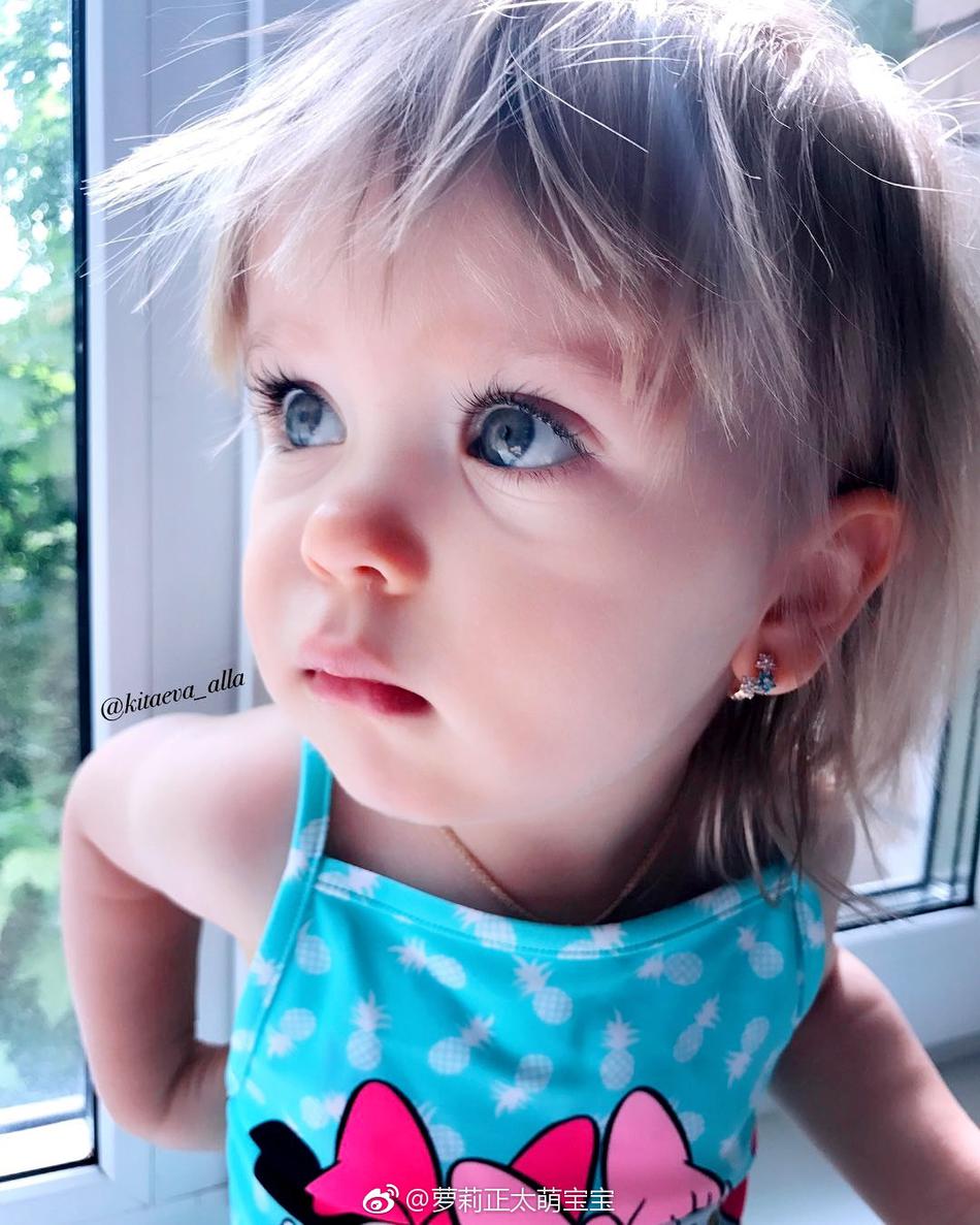 萌宝洋娃娃的眼睛基因果然很重要