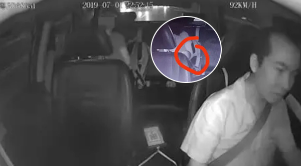 宝宝出来了!孕妇车上产女 的哥电话嘶吼请求救援_