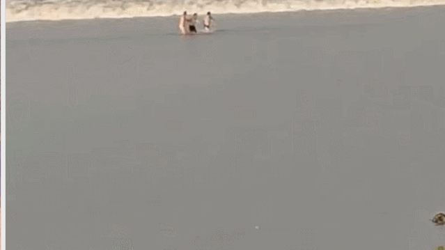 3人过钱塘江被卷走 岸上目击者崩溃大哭