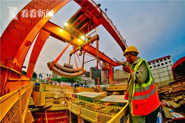 极速快车两个盘对打极速快车在哪发行