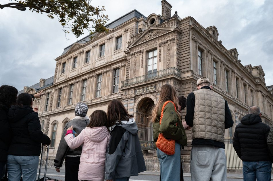动手了! 西方突然发现不对劲,越来越多国家把黄金运到中国