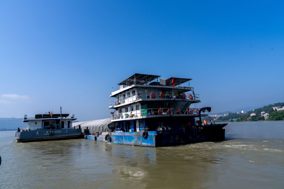 让生活更有趣DIY101——谜片高清谜教你个性化装饰的推荐与精彩