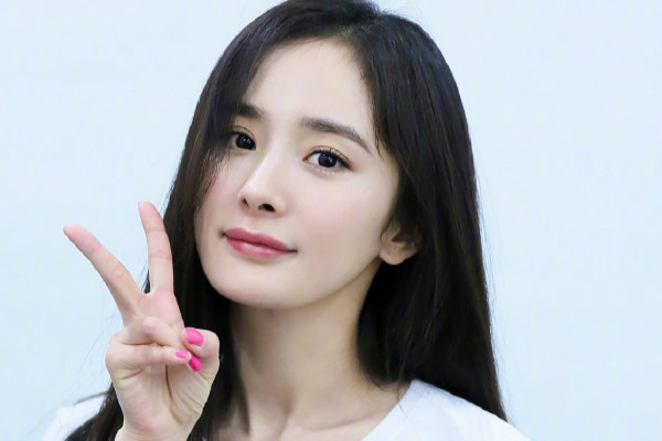 杨幂方否认频繁请假外出捞金